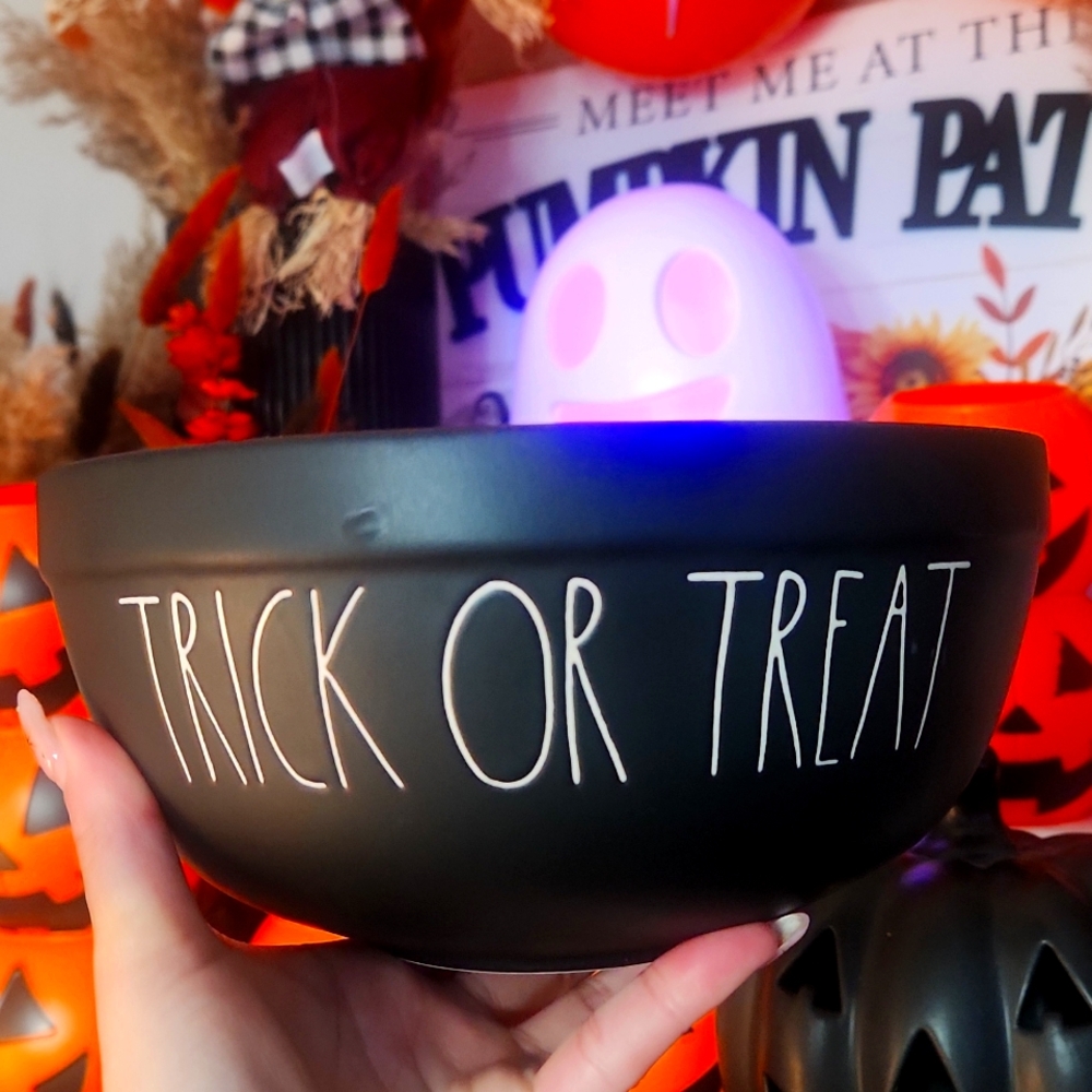 NEW RAE DUNN BLACK TRICK TREAT BLACK BOWL